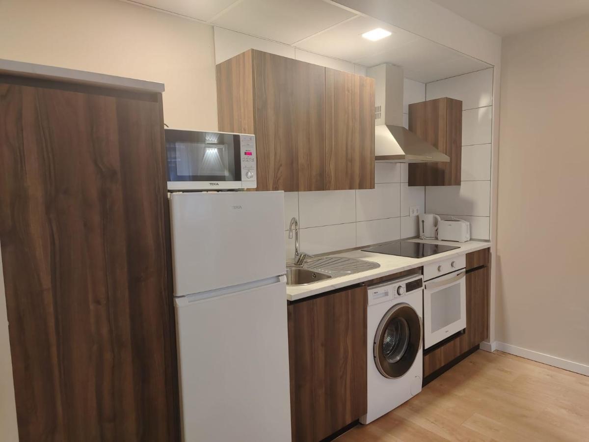Apartamentos Picasso Alcalá de Henares Екстериор снимка