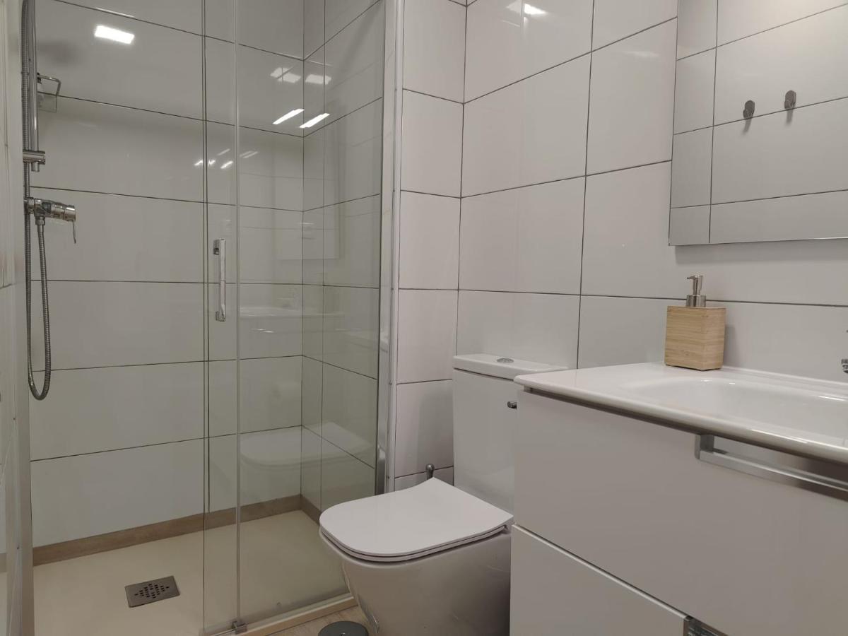 Apartamentos Picasso Alcalá de Henares Екстериор снимка