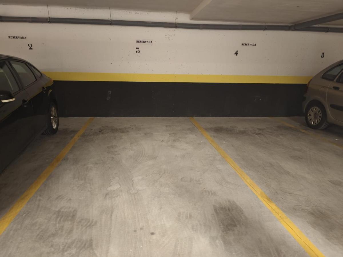 Apartamentos Picasso Alcalá de Henares Екстериор снимка