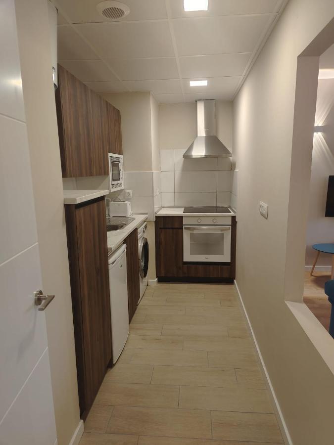 Apartamentos Picasso Alcalá de Henares Екстериор снимка